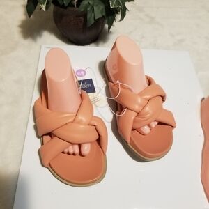 Universal Thread Tan Slide Sandals